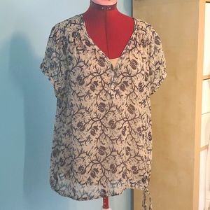 Womens short sleeve blouse